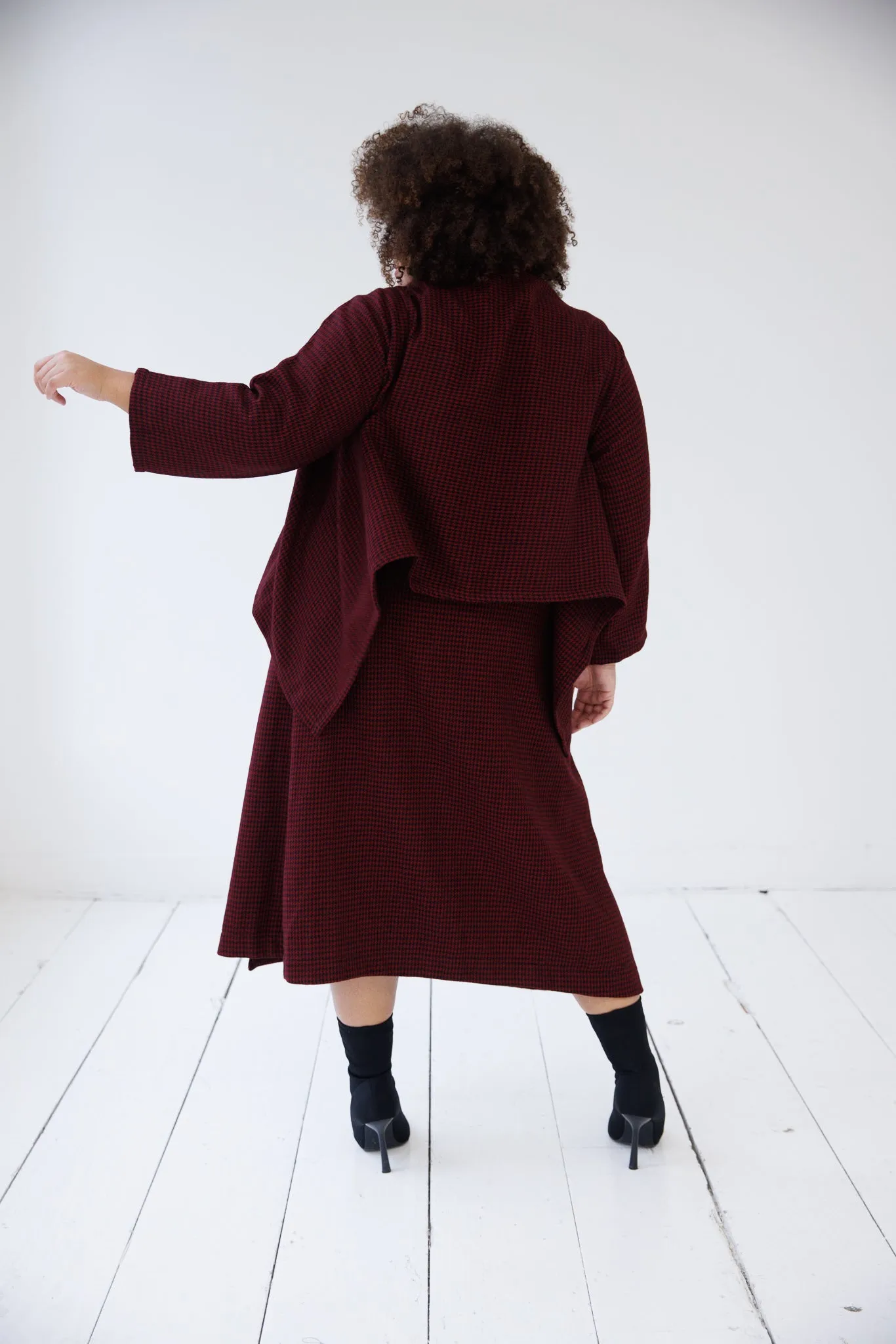 NEW! Short Wool Cape Coat Cocoon Black Red