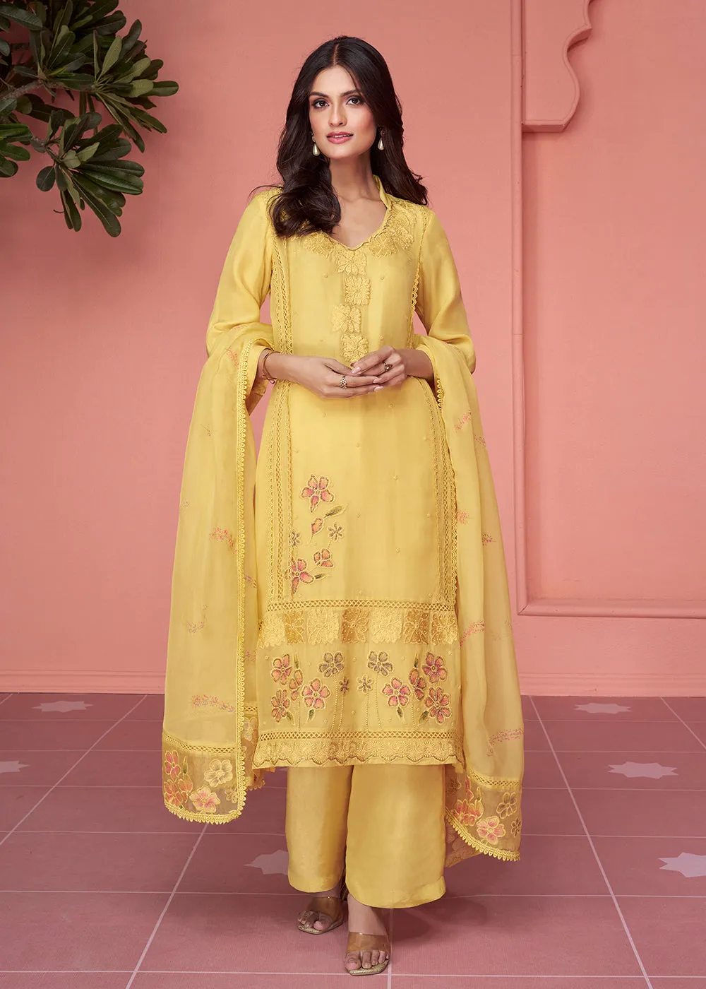 Organza Silk Pretty Yellow Pakistani Style Salwar Suit