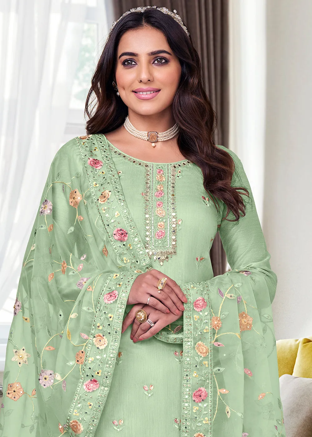 Viscose Silk Winsome Green Embroidered Salwar Kameez